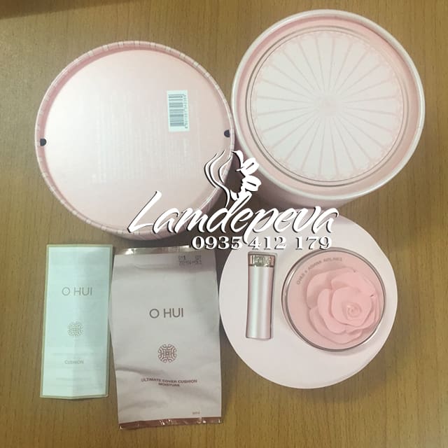 Set phấn nước & son Ohui Ultimate Cover Cushion Moisture 4